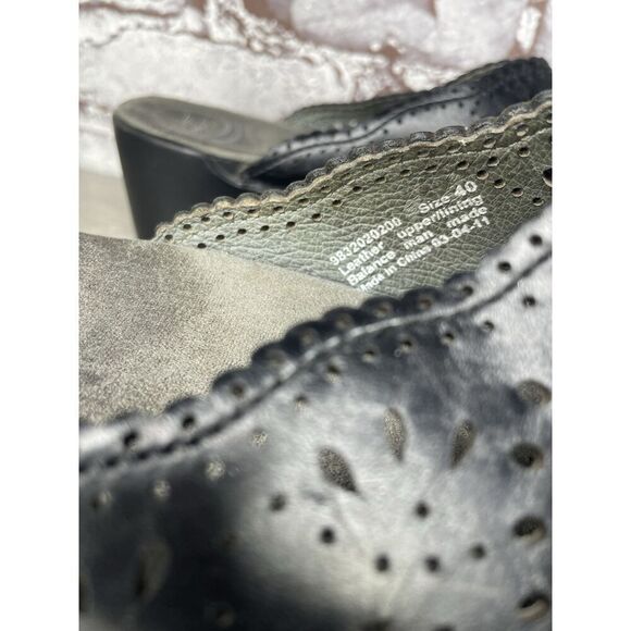 Dansko Shyanne Black Leather Floral Cut Mules Clogs Shoes Women Sz 40EU/9.5M US - Picture 9 of 16